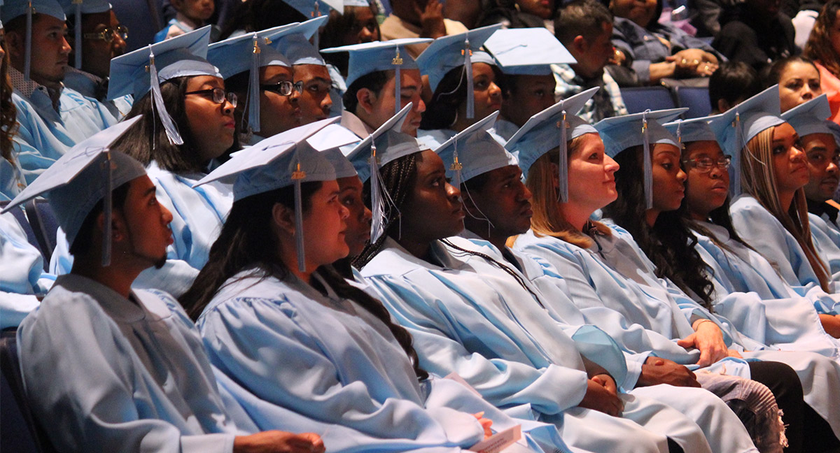 Photo of HSE 2017 graduation