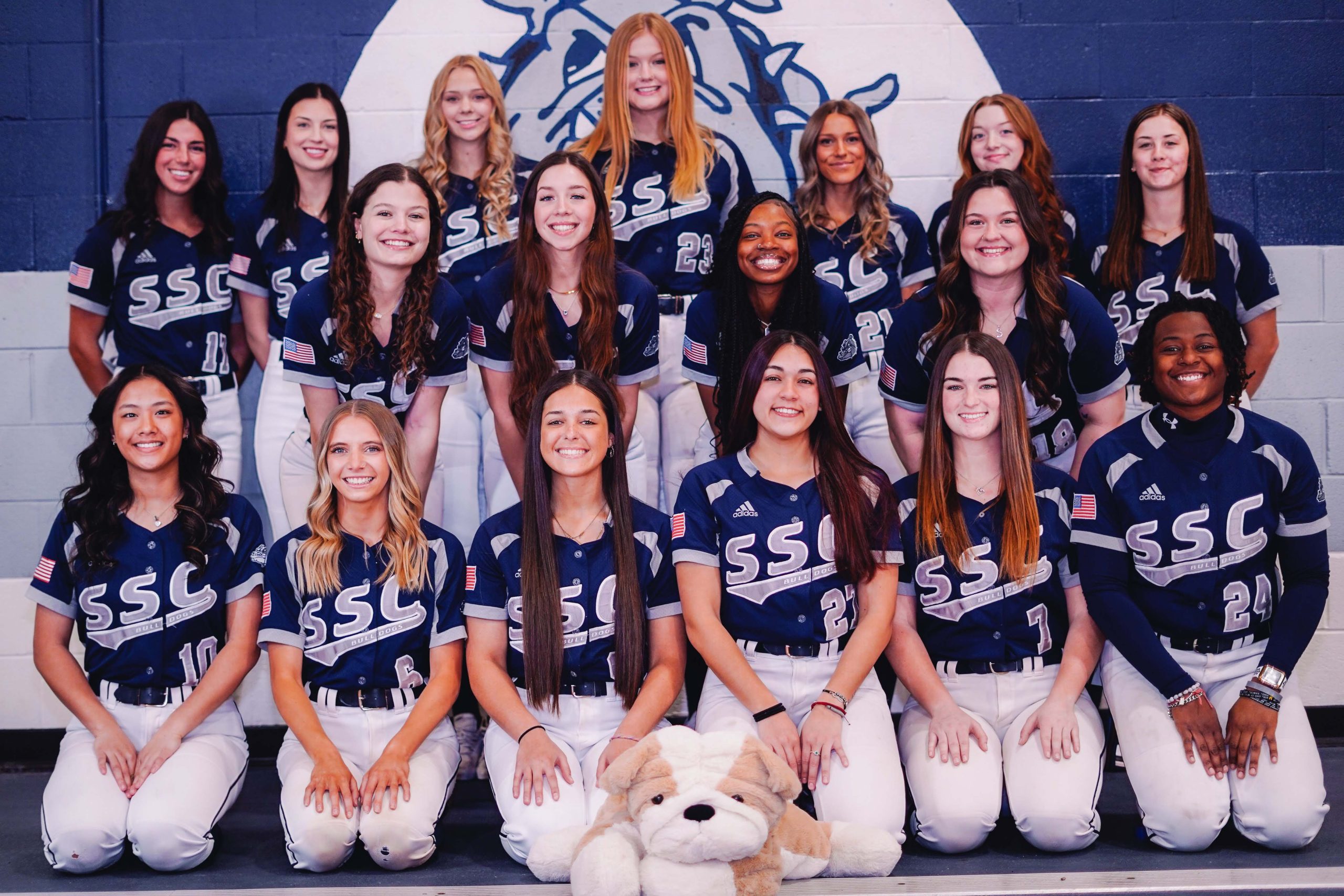 Photo of the 2024 SSC Bulldogs Softball Team.